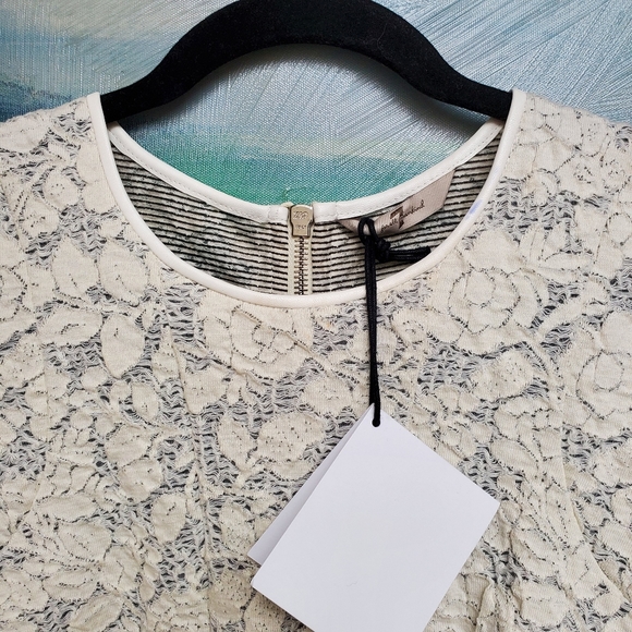 7 For All Mankind Seamed Lace Top  Approx Fit Medium - Picture 4 of 12